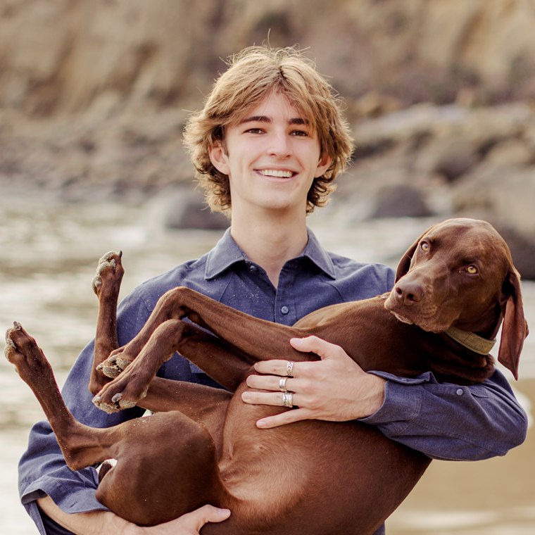 Photo of Ethan Saunders